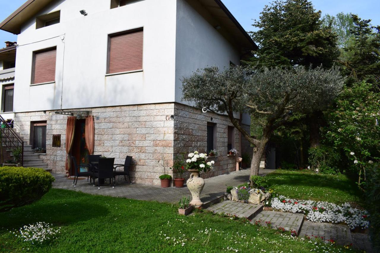 Casa Belvedere Monzambano Bagian luar foto